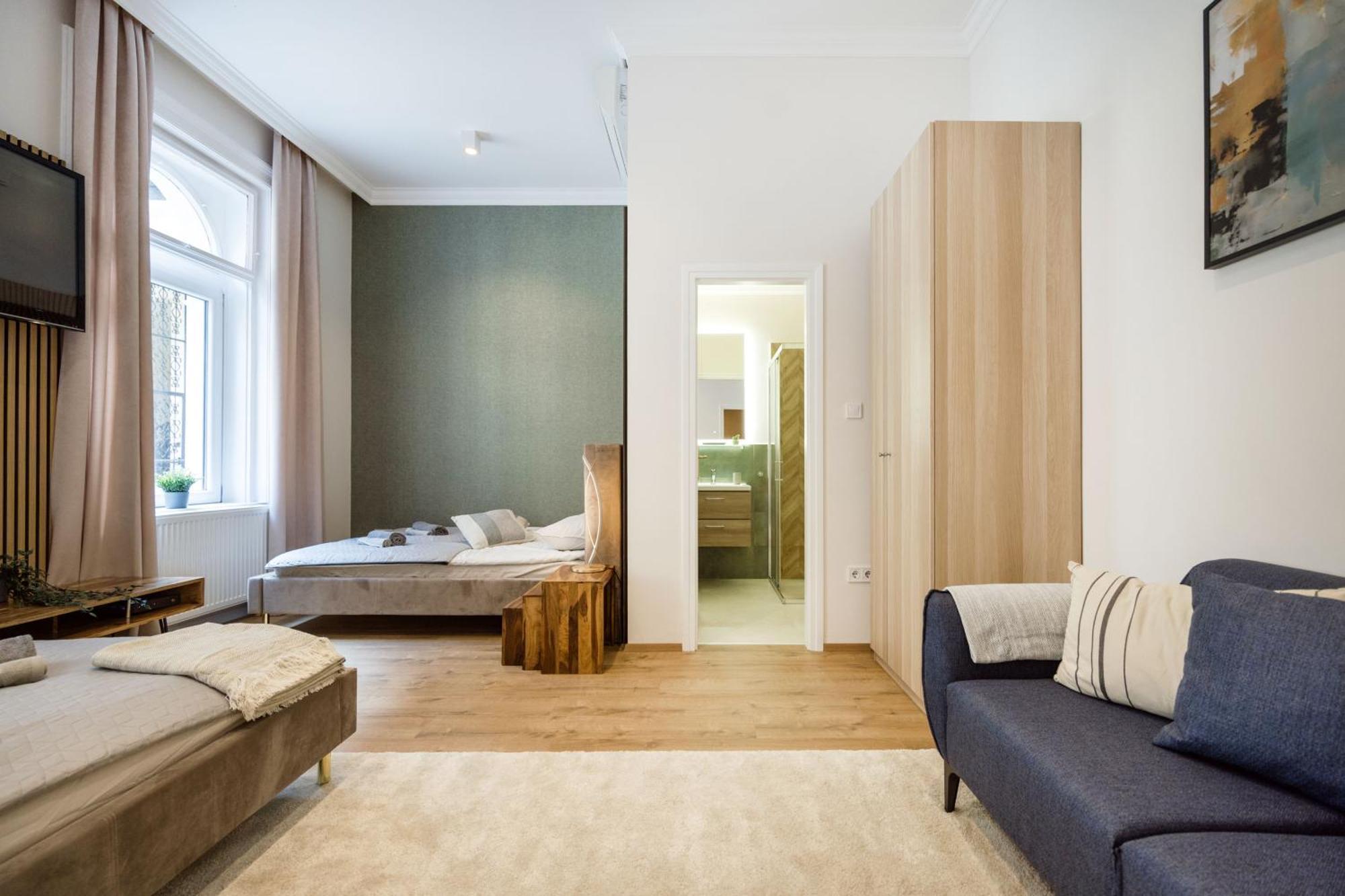 Sleek Downtown Living Lejlighed Budapest Eksteriør billede